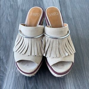 Super Cute Franco Sarto Heeled Sandal!